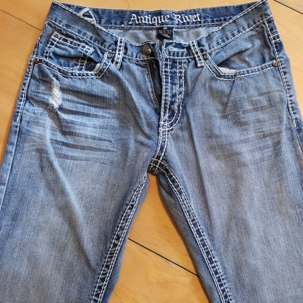 Men's Buckle Antique Rivet Distressed Jeans